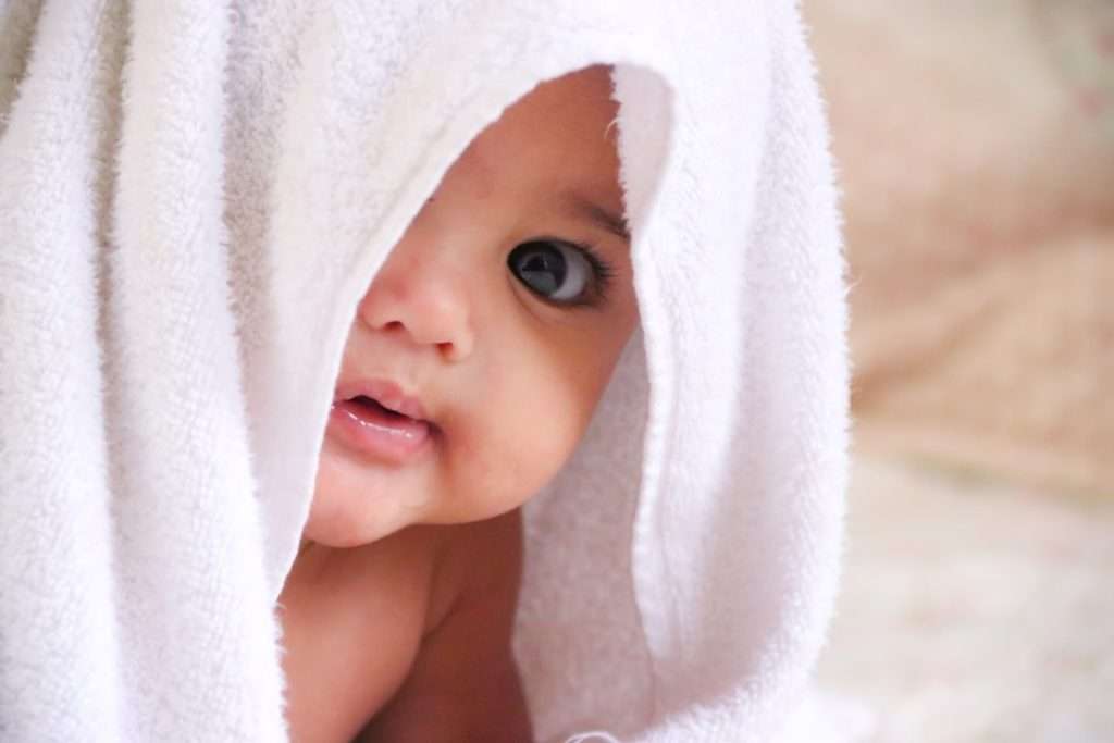 Baby Towels: Which Fabric and How Many to Buy